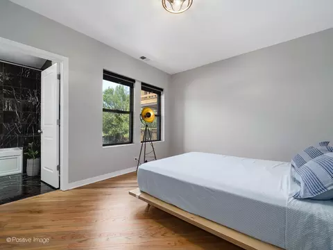 Bedroom - 4814 N Hoyne Ave #2, Chicago, IL 60625 photo 2 of 2