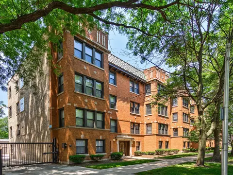 4814 N Hoyne Ave #2, Chicago, IL 60625
