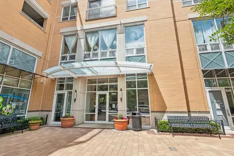 1640 Maple Ave #1206, Evanston, IL 60201