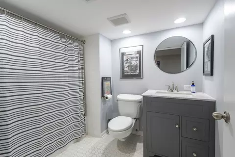 466 Radcliffe Ave, Des Plaines, IL 60016 photo 19
