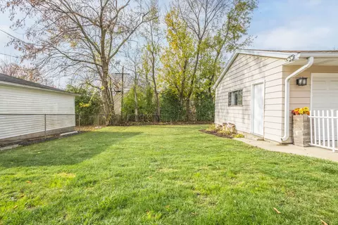 466 Radcliffe Ave, Des Plaines, IL 60016 photo 23