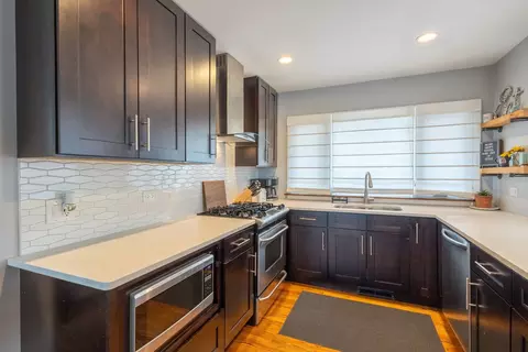 466 Radcliffe Ave, Des Plaines, IL 60016 photo 5
