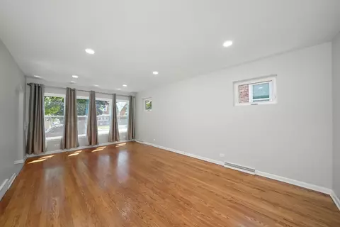 Living - 2810 S Maple Ave, Berwyn, IL 60402 photo 1 of 2