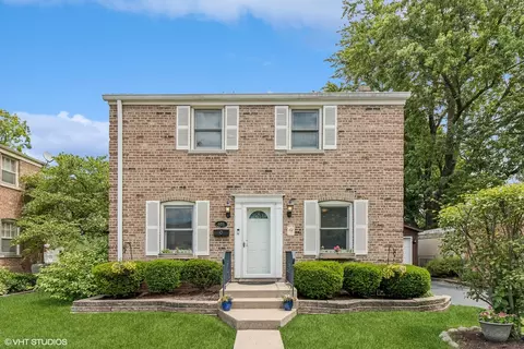 405 N Pine St, Mount Prospect, IL 60056