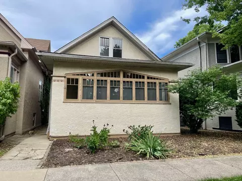 742 Highland Ave, Oak Park, IL 60304