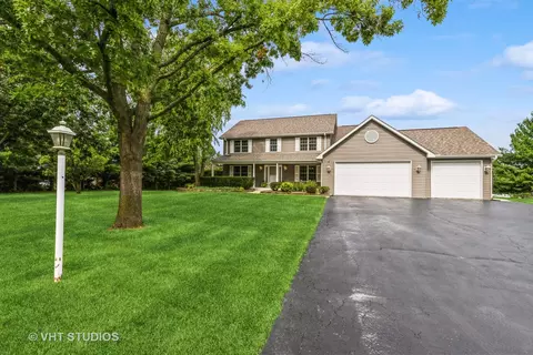 10901 Michigan Dr, Spring Grove, IL 60081