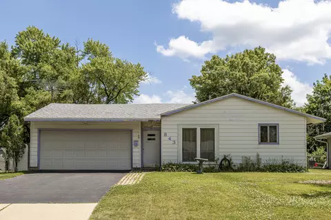 843 Salem Ln, Carpentersville, IL 60110