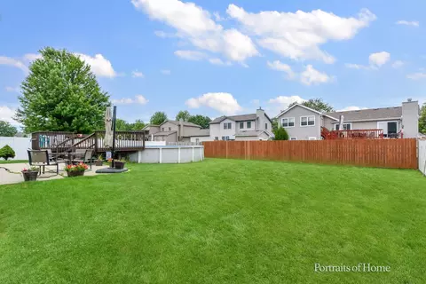 5301 Oakbrook Dr, Plainfield, IL 60586 photo 3