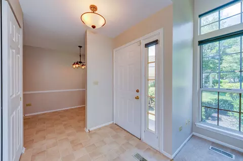 338 Ashford Cir #1, Bartlett, IL 60103 photo 17