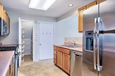 338 Ashford Cir #1, Bartlett, IL 60103 photo 14