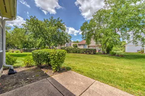338 Ashford Cir #1, Bartlett, IL 60103 photo 26