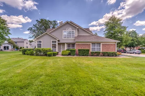 338 Ashford Cir #1, Bartlett, IL 60103
