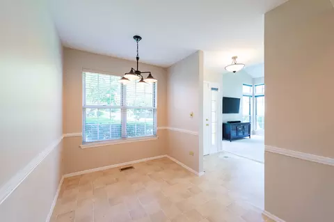 338 Ashford Cir #1, Bartlett, IL 60103 photo 16