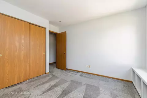 504 Cartwright Trl, Mchenry, IL 60050 photo 8