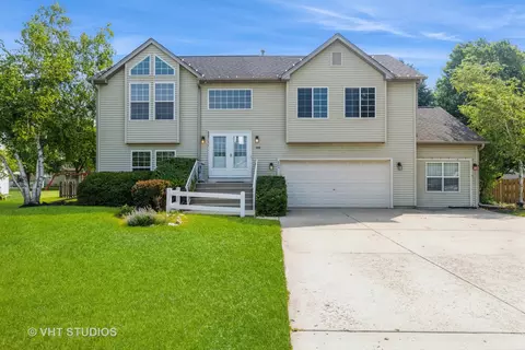 504 Cartwright Trl, Mchenry, IL 60050