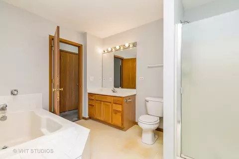 504 Cartwright Trl, Mchenry, IL 60050 photo 14