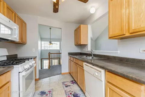 504 Cartwright Trl, Mchenry, IL 60050 photo 6