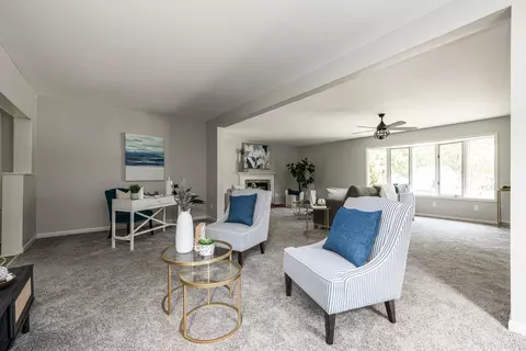 Living - 15334 S Joliet Rd, Plainfield, IL 60544 photo 4 of 5
