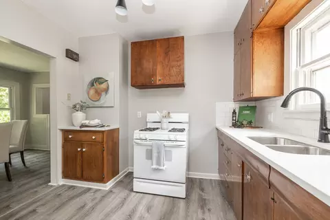 Kitchen - 15334 S Joliet Rd, Plainfield, IL 60544 photo 2 of 2