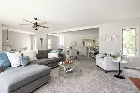 Living - 15334 S Joliet Rd, Plainfield, IL 60544 photo 2 of 5