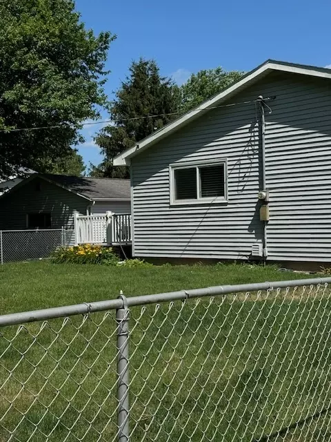 Exterior - 216 E Bullard St, Forrest, IL 61741 photo 3 of 5