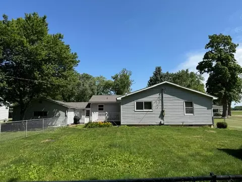 Exterior - 216 E Bullard St, Forrest, IL 61741 photo 5 of 5