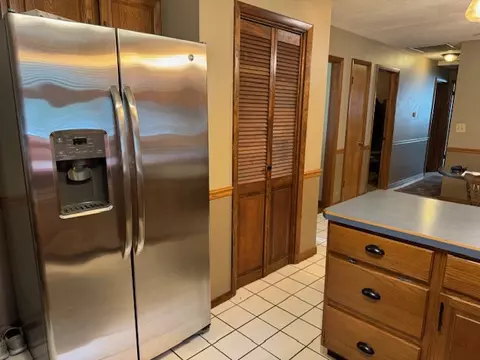 Kitchen - 216 E Bullard St, Forrest, IL 61741 photo 4 of 4