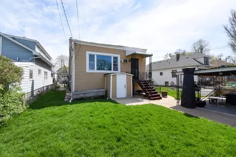 Exterior - 1041 Beloit Ave, Forest Park, IL 60130 photo 5 of 7