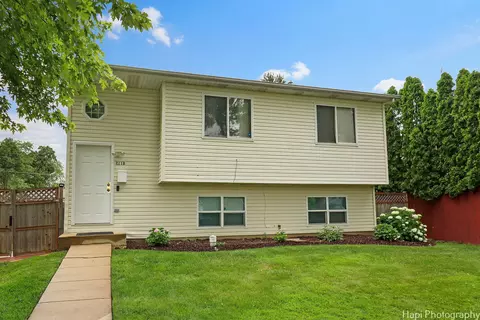 2118 Hervey Ave, North Chicago, IL 60064