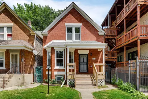 6753 S Prairie Ave, Chicago, IL 60637