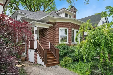2144 Asbury Ave, Evanston, IL 60201