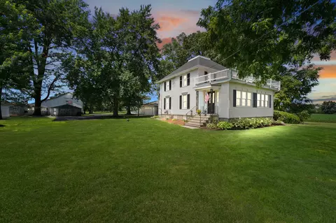 28367 Moose Range Rd, Sycamore, IL 60178
