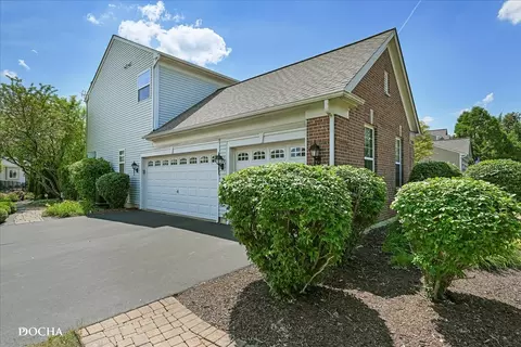 Exterior - 25003 Blue Iris Ct S, Plainfield, IL 60585 photo 3 of 8