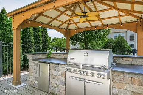 Kitchen - 25003 Blue Iris Ct S, Plainfield, IL 60585 photo 9 of 11