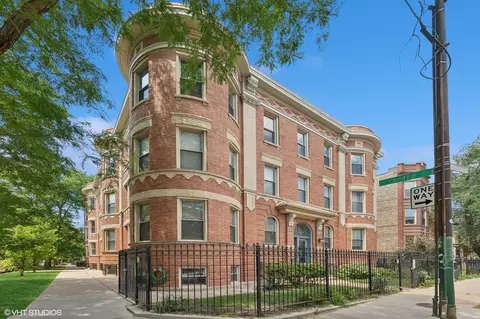 2734 N Kimball Ave #3, Chicago, IL 60647