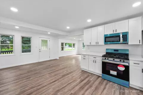 41 W573 Lenz Rd, Elgin, IL 60124 photo 6