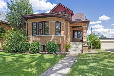 1120 Edmer Ave, Oak Park, IL 60302
