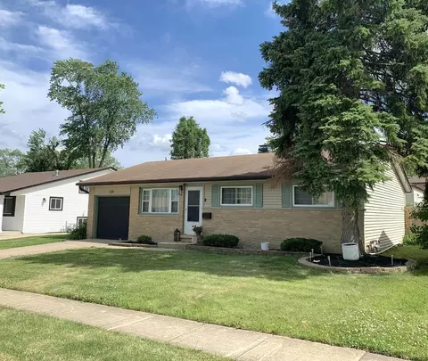 129 E Schubert Ave, Glendale Heights, IL 60139