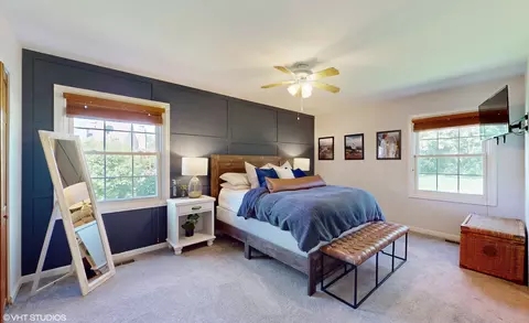 Bedroom - 708 Hillcrest Dr, Sleepy Hollow, IL 60118 photo 1 of 7