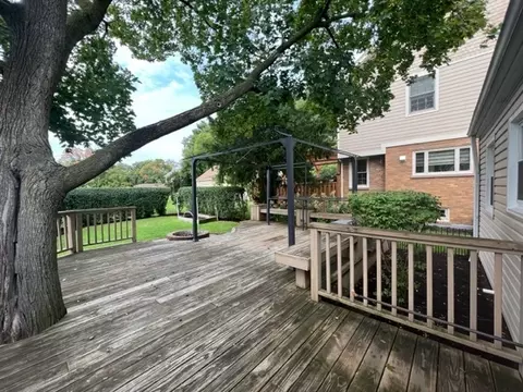 124 S Hickory Ave, Bartlett, IL 60103 photo 16