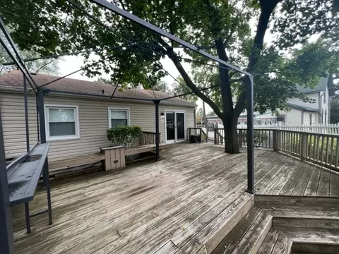 124 S Hickory Ave, Bartlett, IL 60103 photo 19
