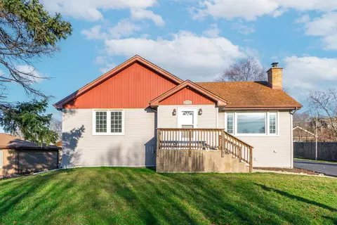 7813 Cronin Ave, Justice, IL 60458