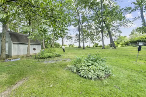 Exterior - 3879 Silver Fox Dr, Belvidere, IL 61008 photo 2 of 7