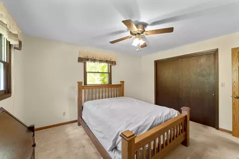 Bedroom - 3879 Silver Fox Dr, Belvidere, IL 61008 photo 2 of 3