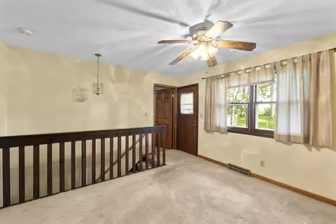 Living - 3879 Silver Fox Dr, Belvidere, IL 61008 photo 4 of 4