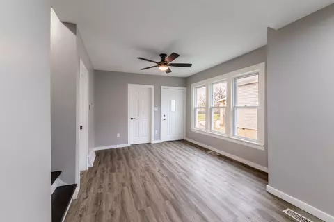 1117 Hacker Ave, Joliet, IL 60432 photo 3
