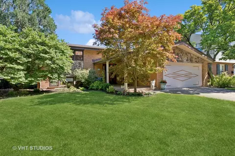 2200 Birch St, Park Ridge, IL 60068