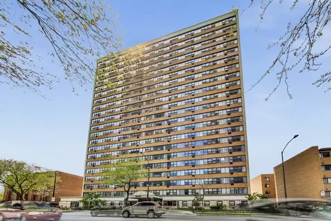 6030 N Sheridan Rd #2101, Chicago, IL 60660