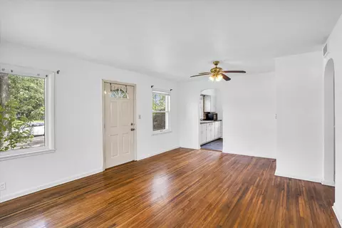 Living - 20 Charles Dr, Rantoul, IL 61866 photo 3 of 3