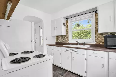 Kitchen - 20 Charles Dr, Rantoul, IL 61866 photo 2 of 2